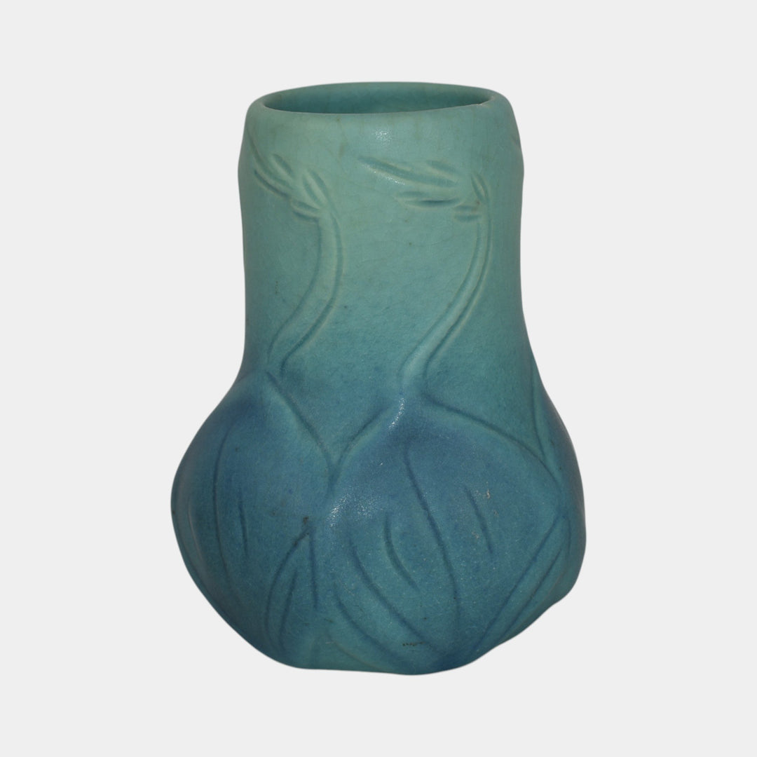 Van Briggle 1940 Vintage Arts And Crafts Pottery Blue Ceramic Flower Vase 645