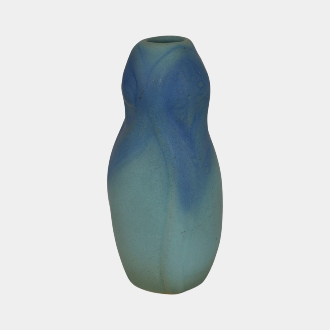 Van Briggle 1920s Vintage Arts And Crafts Pottery Blue Vase 841