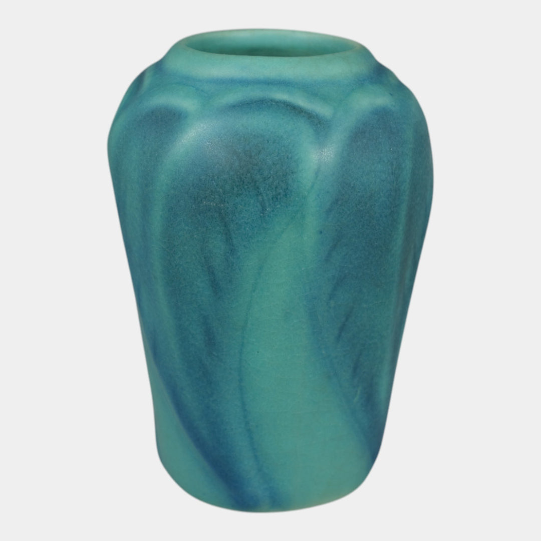 Van Briggle 1920s Vintage Arts And Crafts Pottery Blue Ceramic Leaf Vase 859