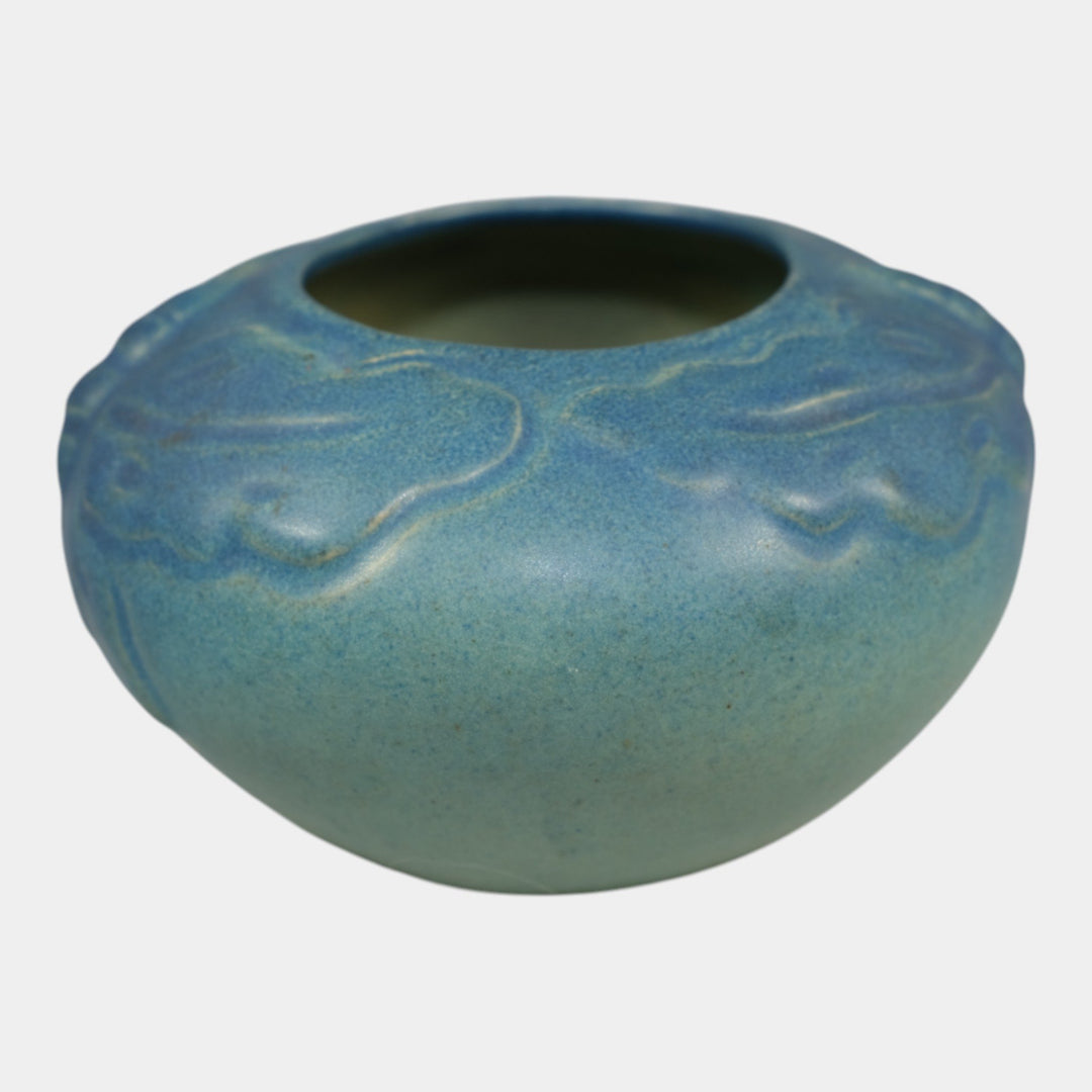 Van Briggle Late 1910s Arts And Crafts Pottery Blue Acorn Oak Leaf Vase 670