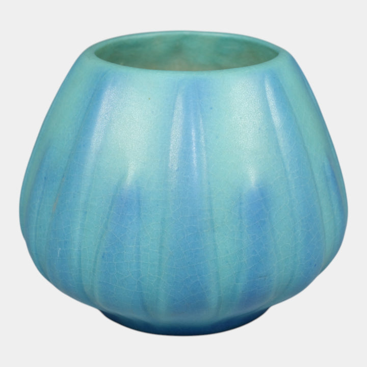 Van Briggle 1940s Vintage Arts And Crafts Pottery Blue Yucca Leaf Vase 747