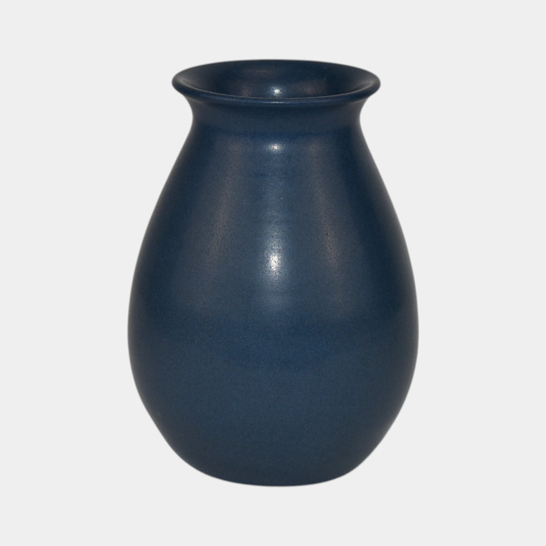 Marblehead Vintage Arts and Crafts Pottery Matte Blue Purple Ceramic Vase 25