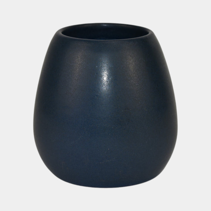 Marblehead Vintage Arts and Crafts Pottery Blue Squat Vase