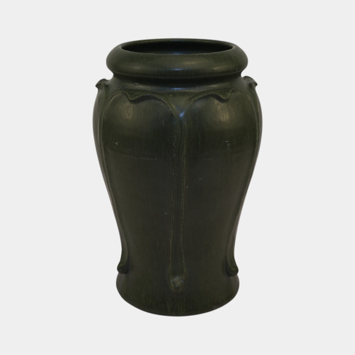 Ephraim Faience 1999 Arts and Crafts Pottery Green Butternut Ceramic Vase 732