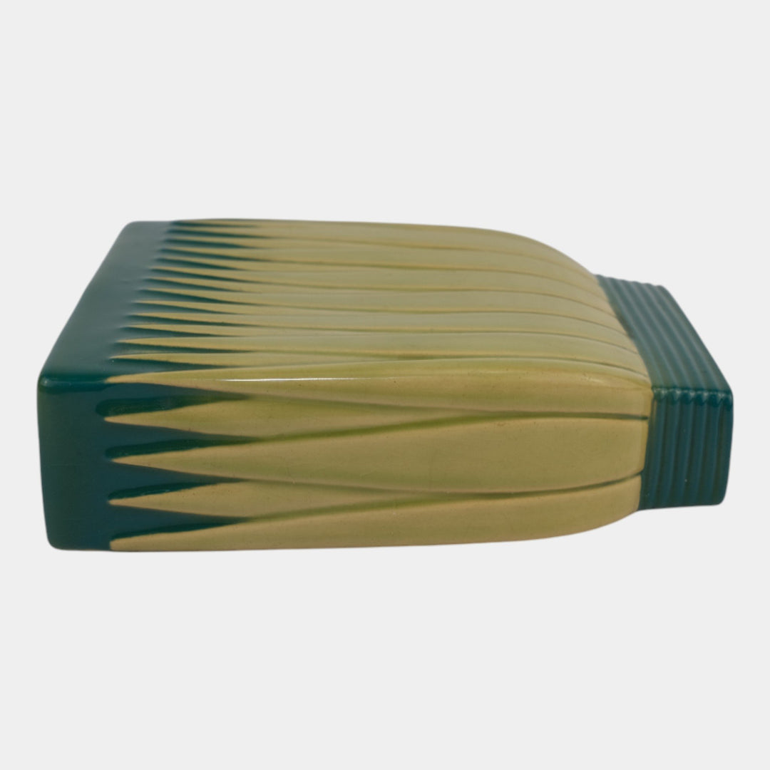Roseville Lotus Green 1952 Mid Century Modern Pottery Wall Pocket L8-7