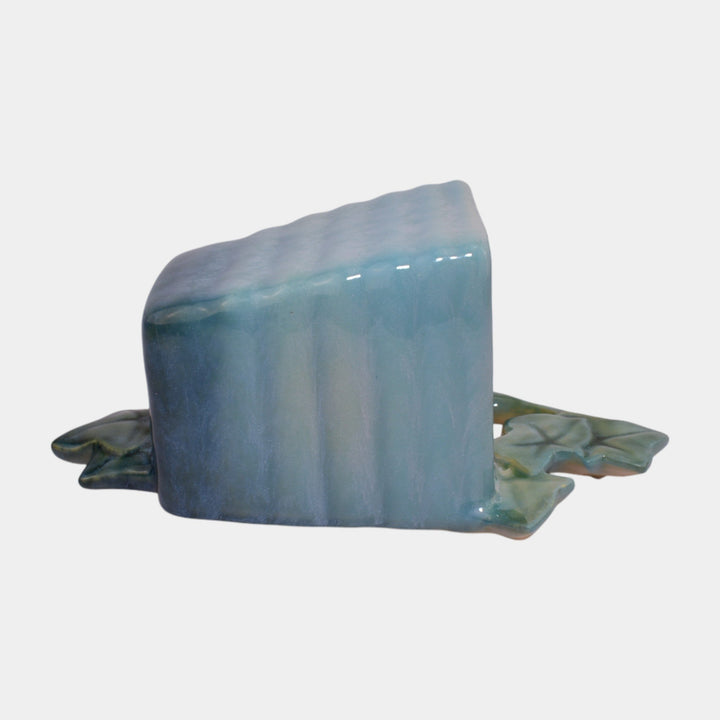 Roseville Wincraft Blue 1948 Mid Century Modern Art Pottery Wall Pocket 266-4