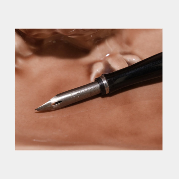 Rookwood Art Pottery 1951 Vintage Light Tan Ceramic Owl Pin Tray And Pen 1084