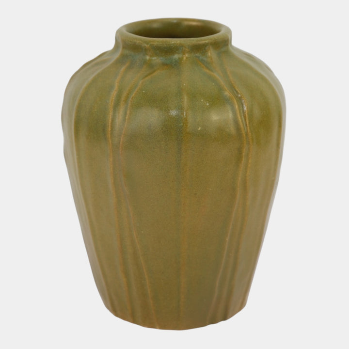 Chicago Crucible Vintage Arts and Crafts Pottery Matte Green Leaf Ceramic Vase