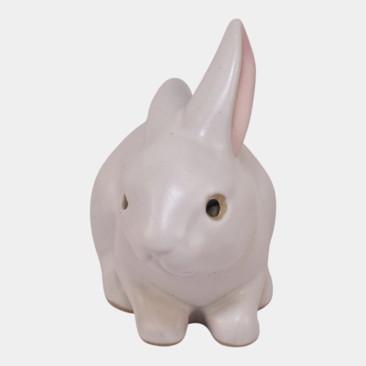 Pigeon Forge Tennessee Art Pottery White Ceramic Rabbit Figurine