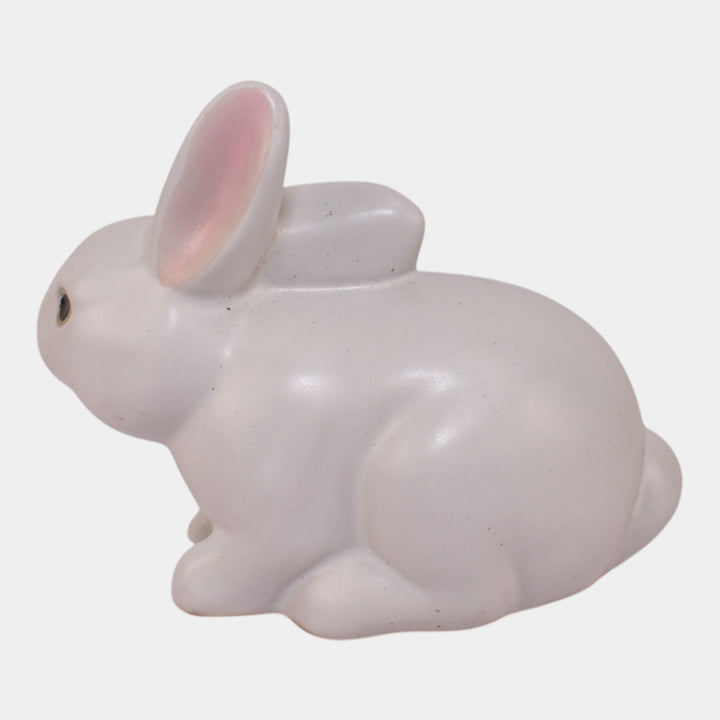 Pigeon Forge Tennessee Art Pottery White Ceramic Rabbit Figurine