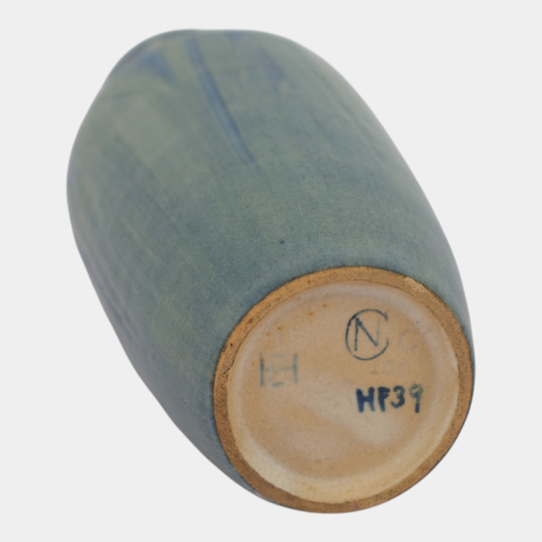 Newcomb College 1915 Arts and Crafts Pottery Slender Daffodil Vase Bailey