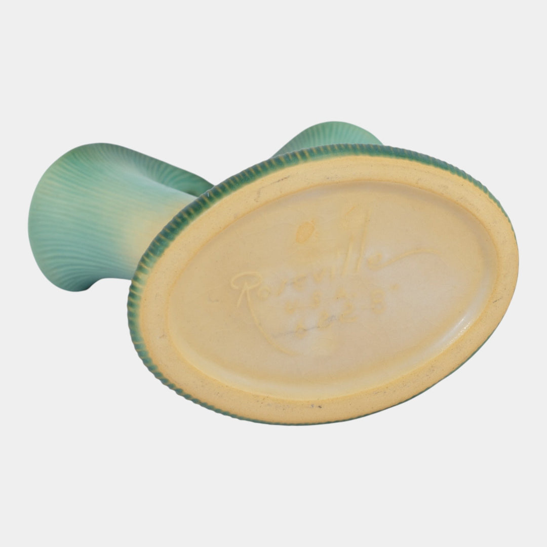 Roseville Gardenia Green 1950 Mid Century Modern Pottery Cornucopia Vase 622-8