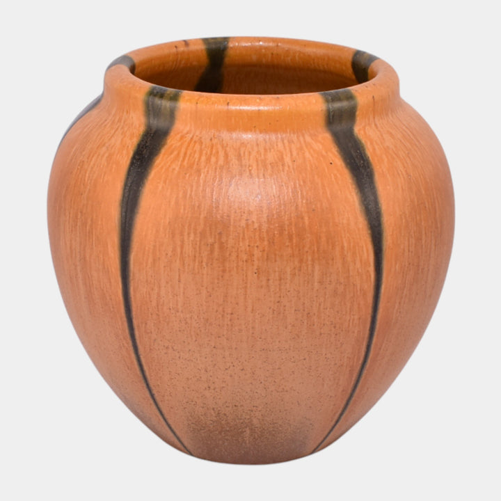 Pfaltzgraff 1930s Art Pottery Black And Matte Uranium Orange Ceramic Vase