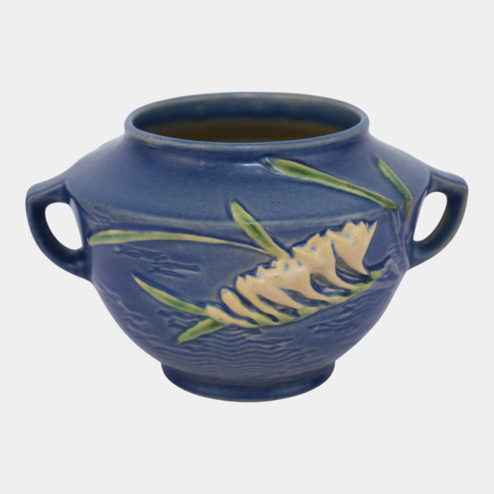 Roseville Freesia Blue 1945 Mid Century Modern Art Pottery Handled Vase 463-5 - Just Art Pottery