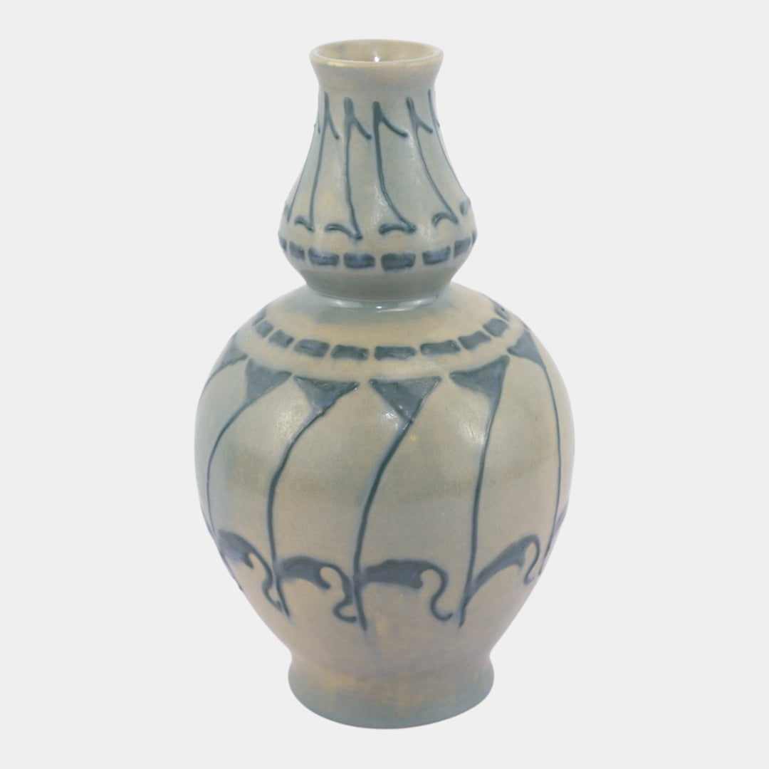 Roseville Aztec Blue 1905 Vintage Arts And Crafts Pottery Squeeze Bag Vase 23