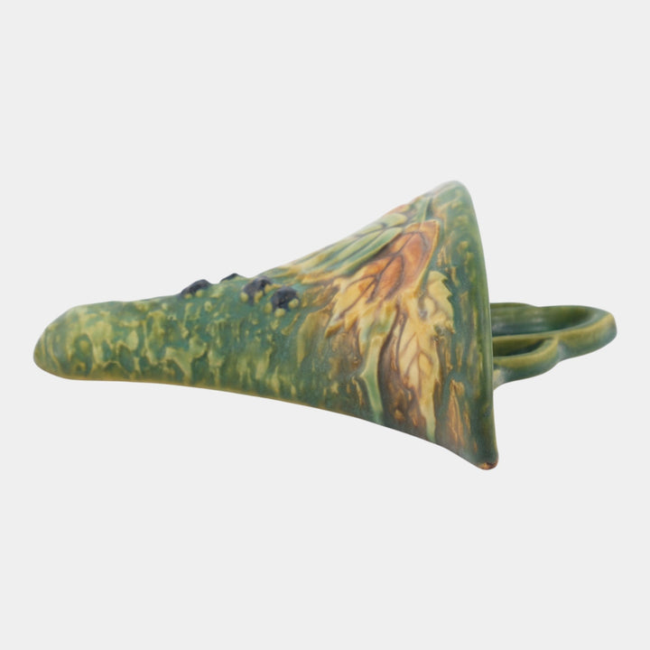 Roseville Blackberry 1932 Vintage Arts and Crafts Pottery Wall Pocket 1267-8