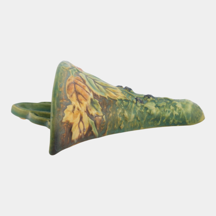 Roseville Blackberry 1932 Vintage Arts and Crafts Pottery Wall Pocket 1267-8