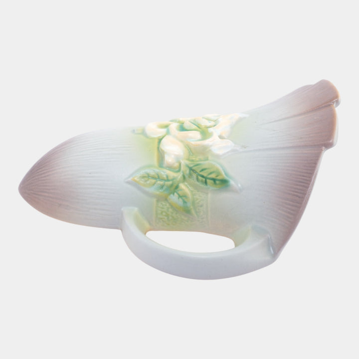 Roseville Gardenia Gray 1950 Mid Century Modern Ceramic Wall Pocket 666-8