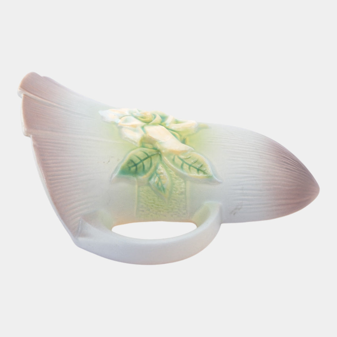 Roseville Gardenia Gray 1950 Mid Century Modern Ceramic Wall Pocket 666-8