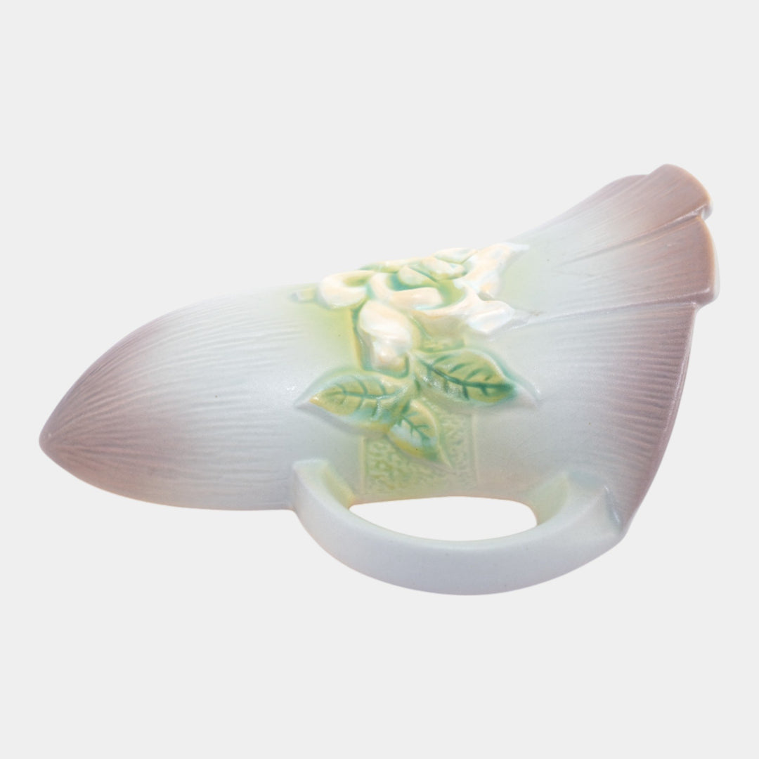 Roseville Gardenia Gray 1950 Mid Century Modern Ceramic Wall Pocket 666-8