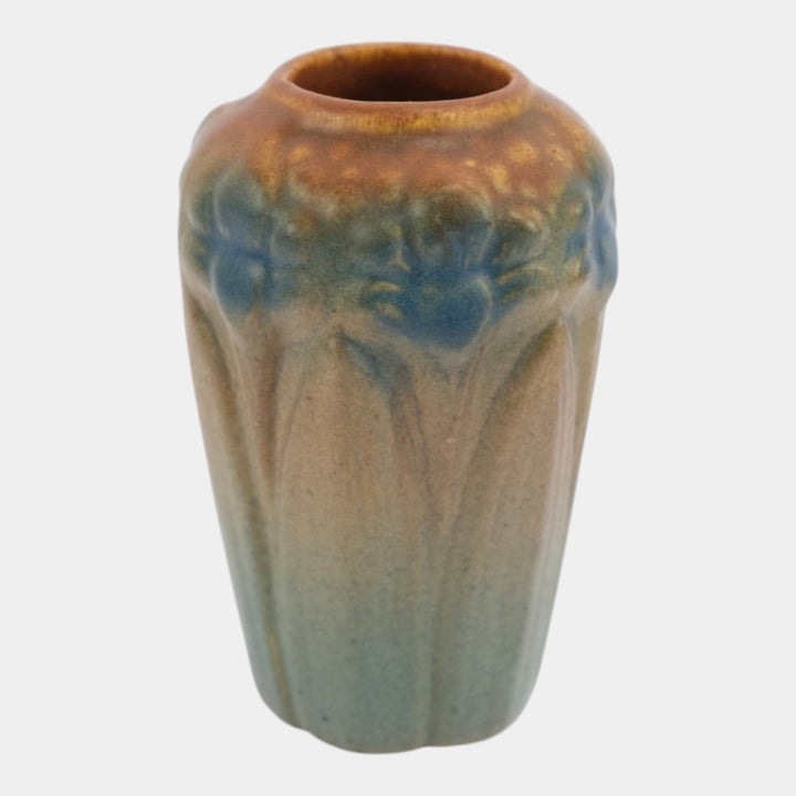 Brush McCoy Matte Glaze Amaryllis 1926 Vintage Pottery Green Ceramic Vase 082 - Just Art Pottery