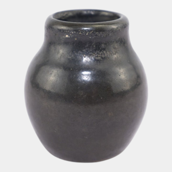 Newcomb College 1910-15 Vintage Arts and Crafts Pottery Ivory Glaze Ceramic Vase - Just Art Pottery