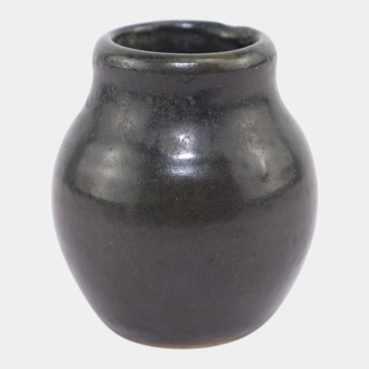 Newcomb College 1910-15 Vintage Arts and Crafts Pottery Ivory Glaze Ceramic Vase - Just Art Pottery