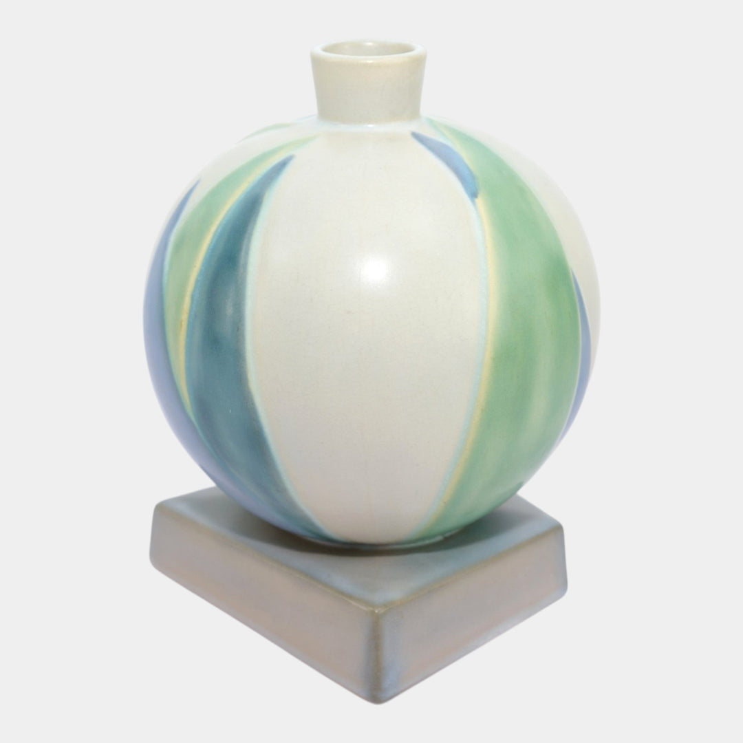 Roseville Futura Gray 1928 Vintage Art Deco Pottery Bamboo Leaf Ball Vase 387-7