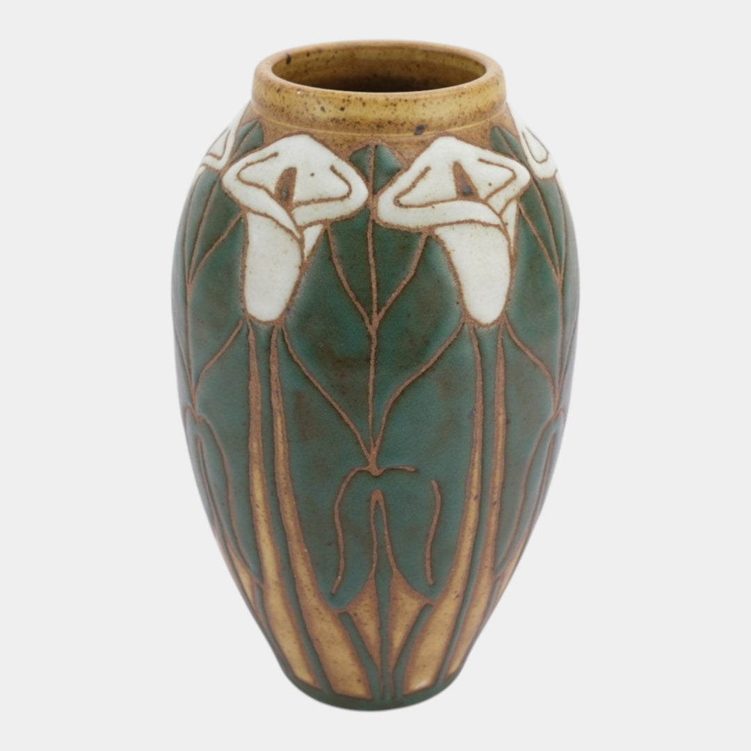 Common Ground Eric Olson Studio Art Pottery 2004 Green and White Calla Lily Vase