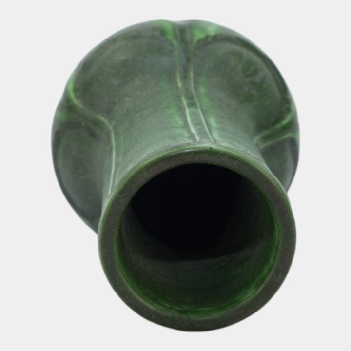 Grueby 1900s Vintage Arts and Crafts Pottery Organic Matte Green Paneled Vase