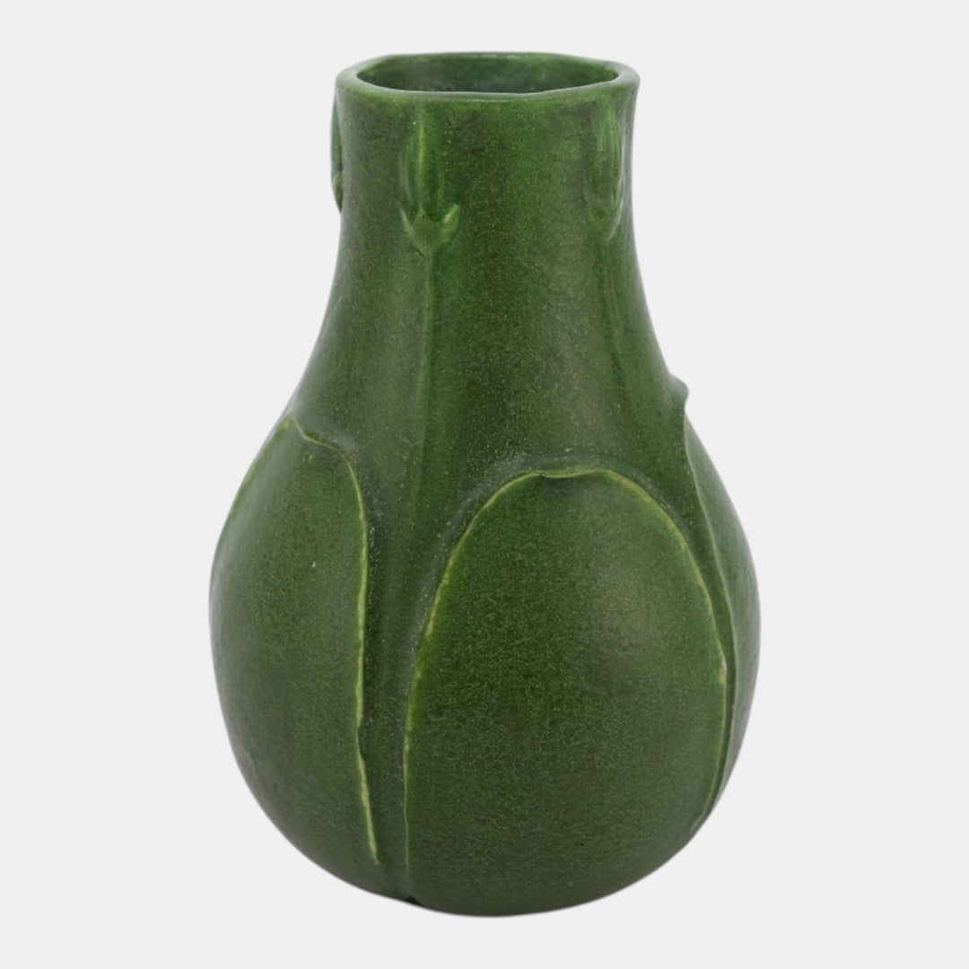 Grueby Vintage Arts and Crafts Pottery Matte Green Flower Buds Broad Leaf Vase