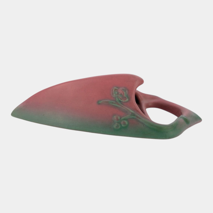 Weller Pottery Tutone 1920s Red And Green Arrowhead Leaf Art Deco Wall Pocket