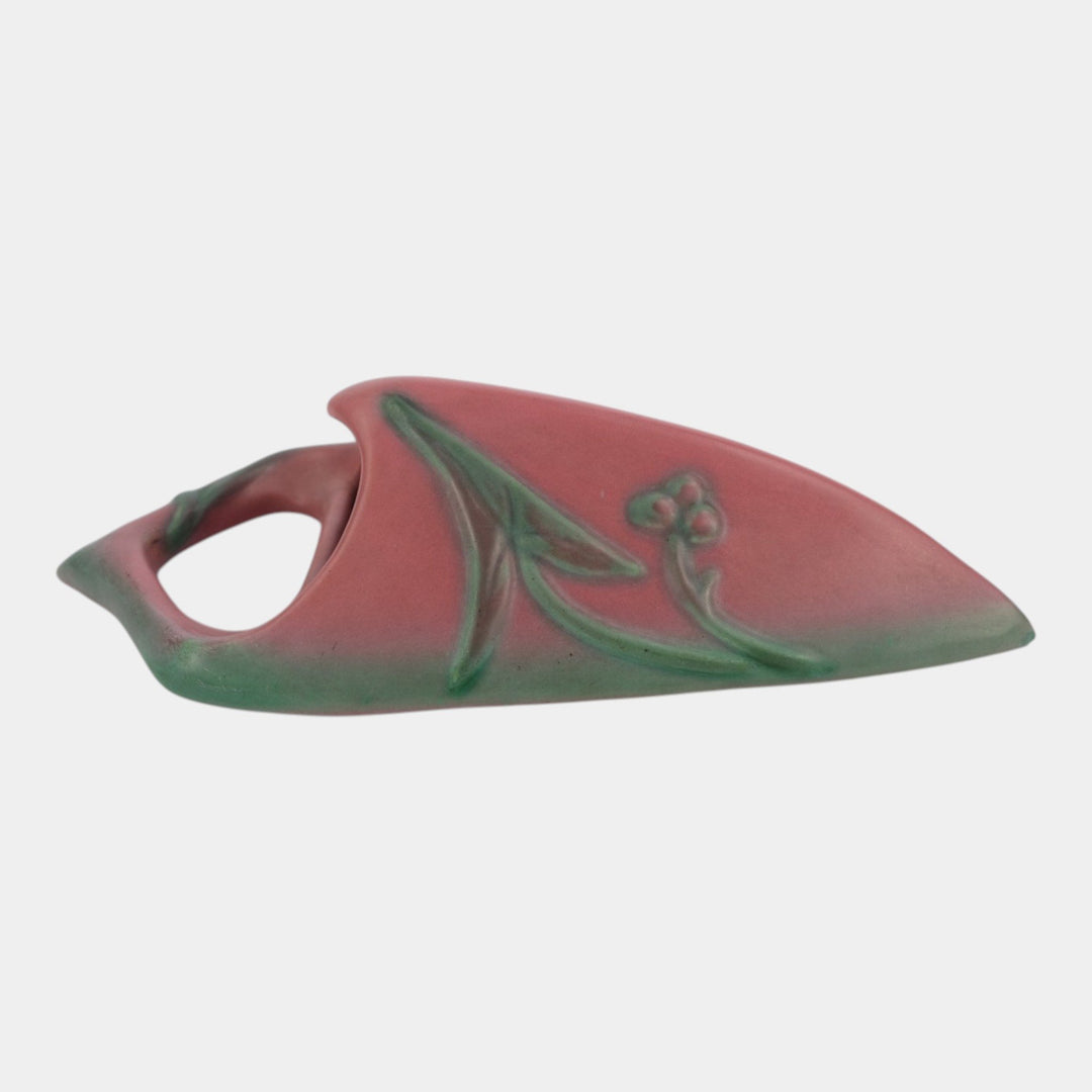 Weller Pottery Tutone 1920s Red And Green Arrowhead Leaf Art Deco Wall Pocket