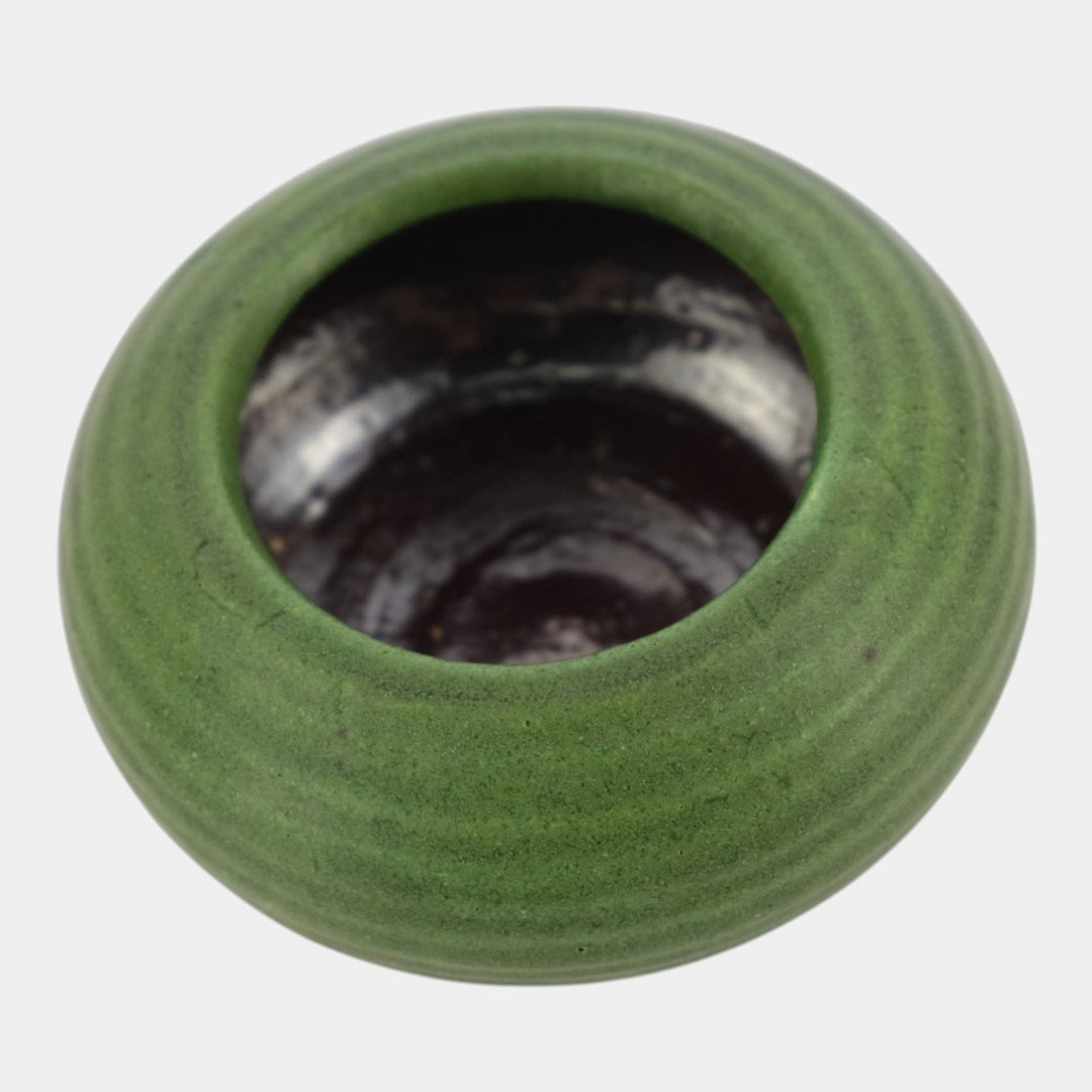 Grueby 1900s Vintage Arts and Crafts Pottery Organic Matte Green Ring Low Bowl