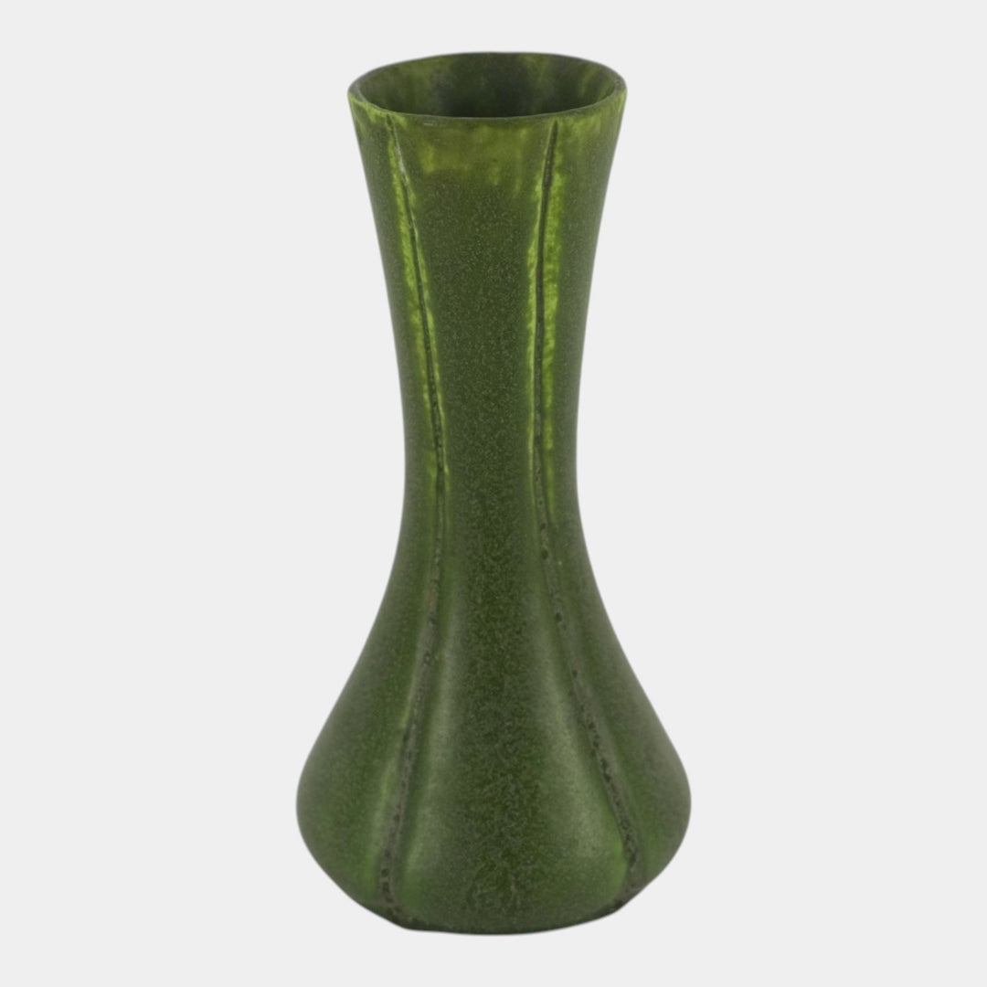 Grueby 1900s Arts and Crafts Pottery Organic Matte Green Ribbed Flared Body Vase