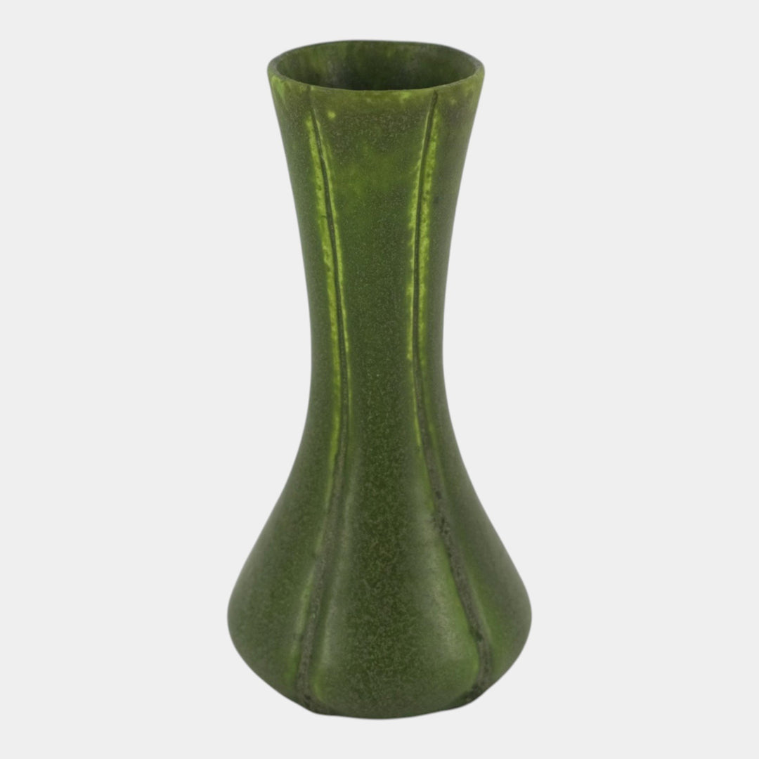 Grueby 1900s Arts and Crafts Pottery Organic Matte Green Ribbed Flared Body Vase