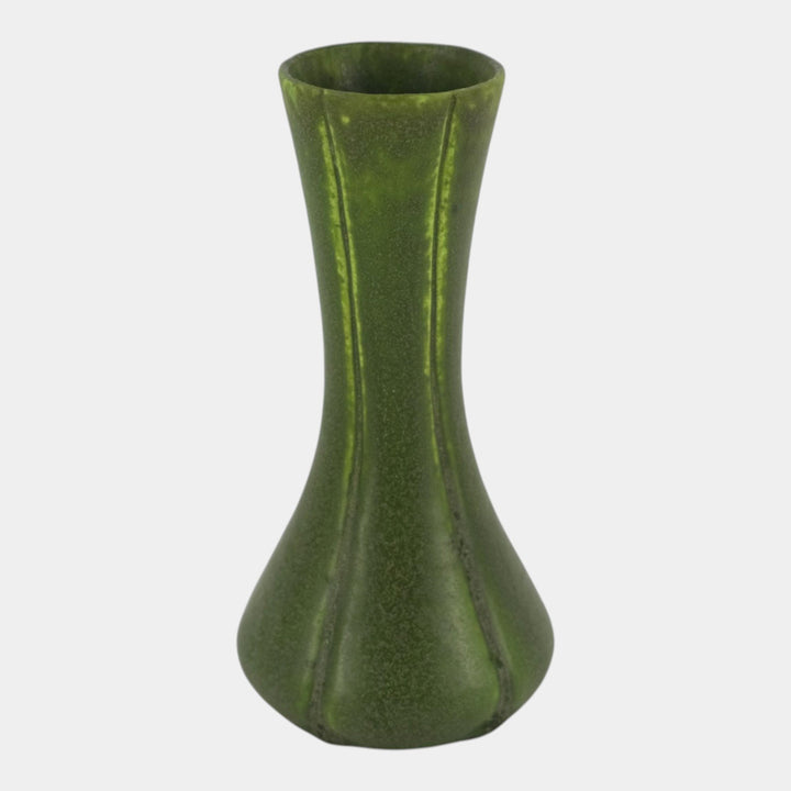 Grueby 1900s Arts and Crafts Pottery Organic Matte Green Ribbed Flared Body Vase