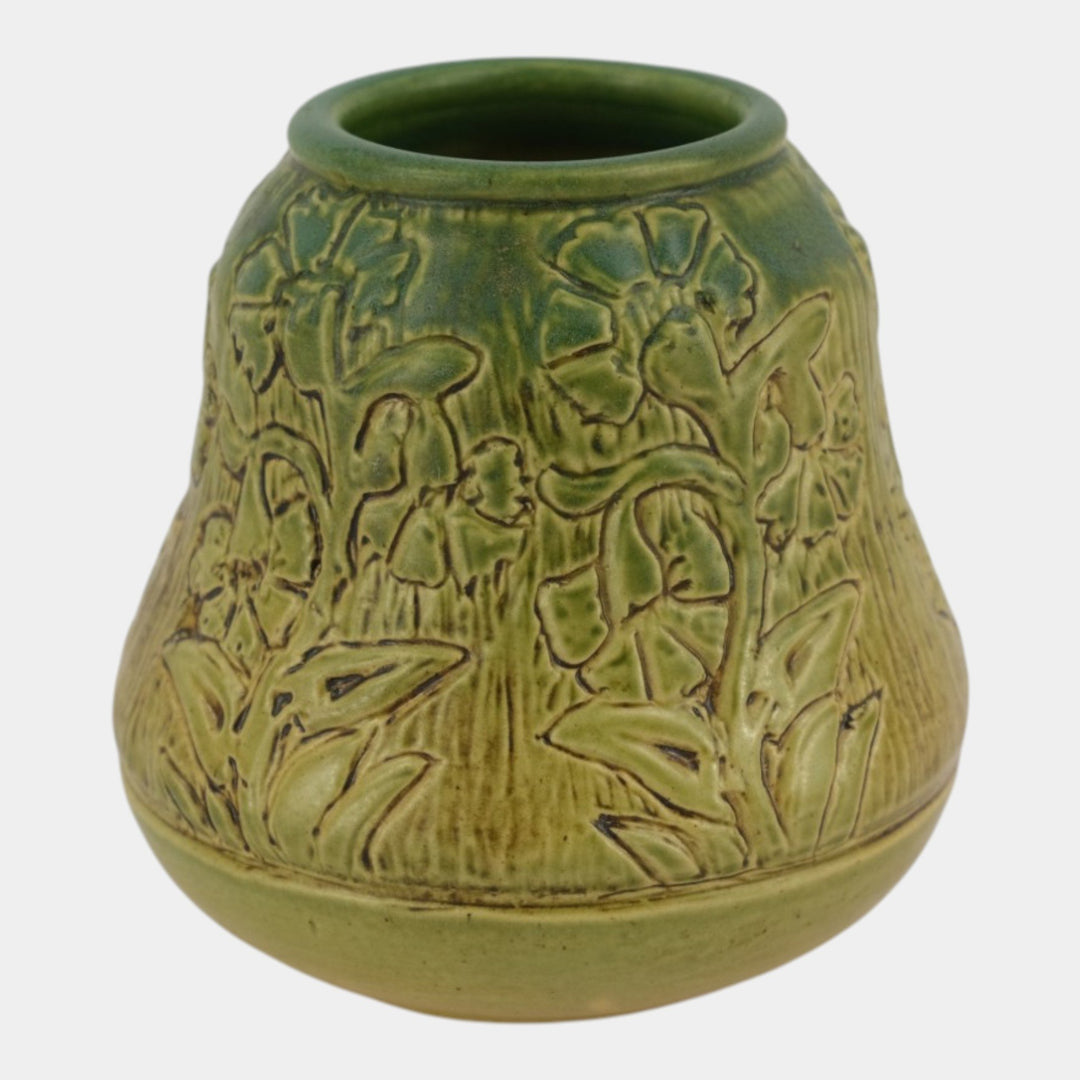 North Dakota School of Mines UND Art Pottery Green Carved Floral Ceramic Vase