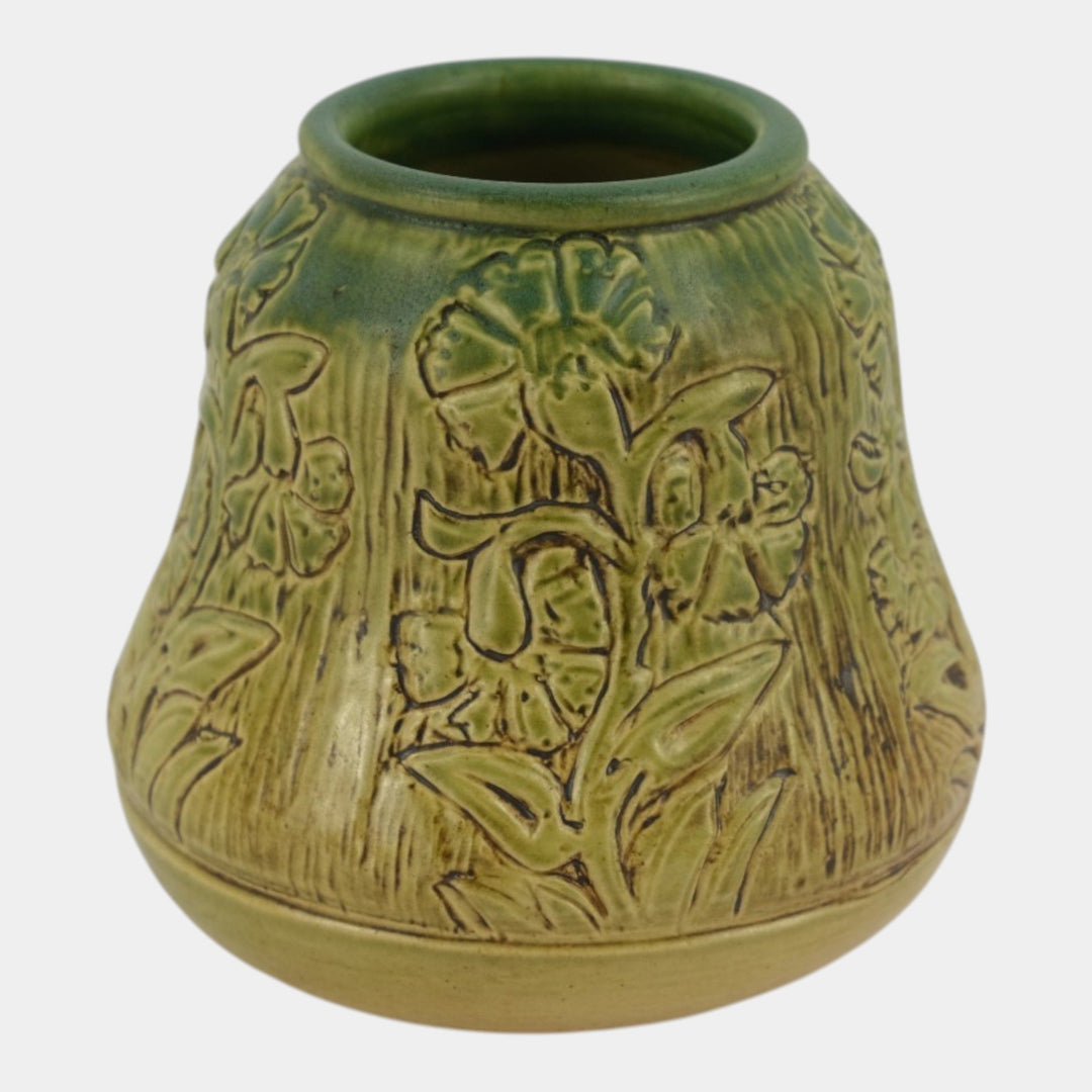 North Dakota School of Mines UND Art Pottery Green Carved Floral Ceramic Vase