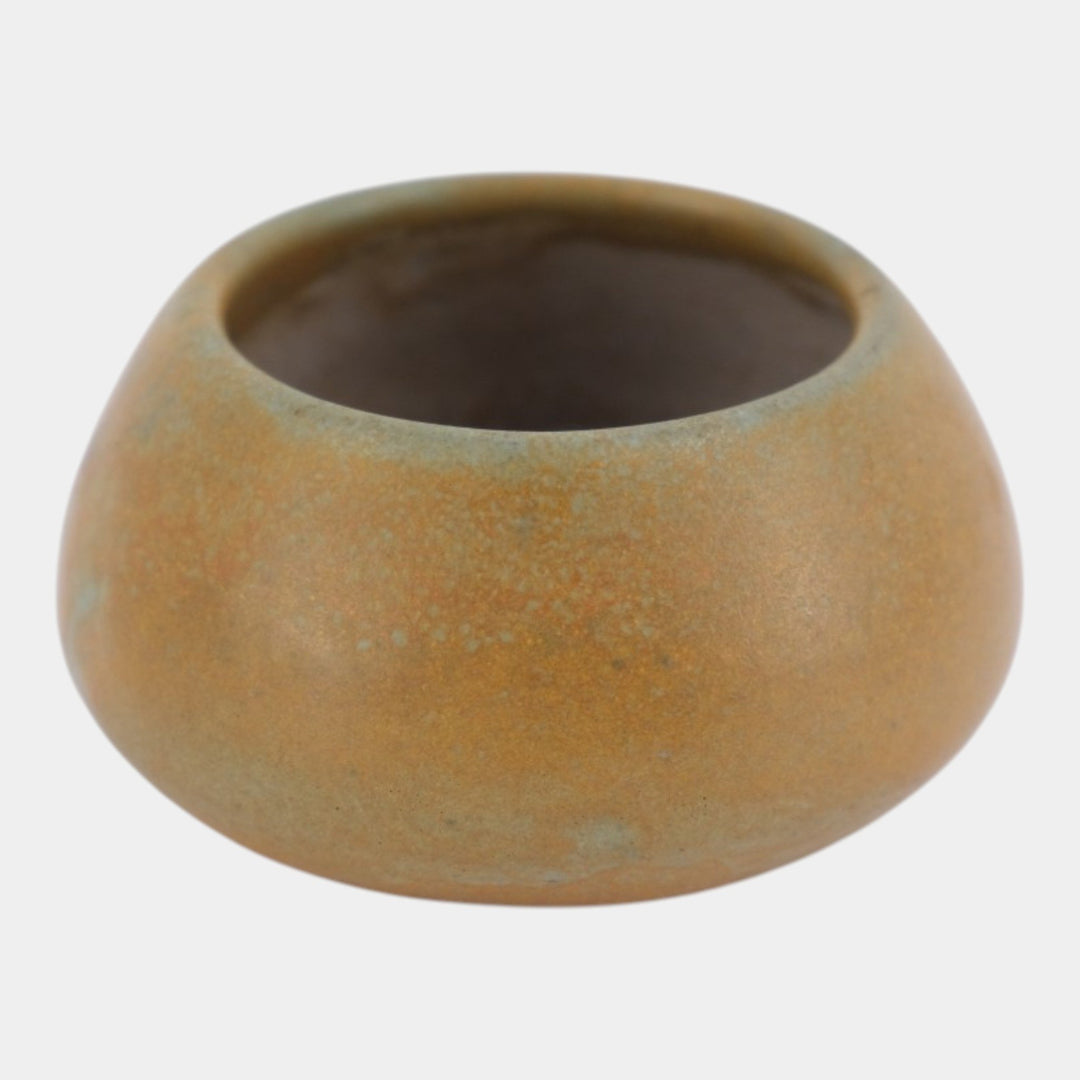 Marblehead Vintage Arts and Crafts Pottery Mottled Orange Tapered Body Vase