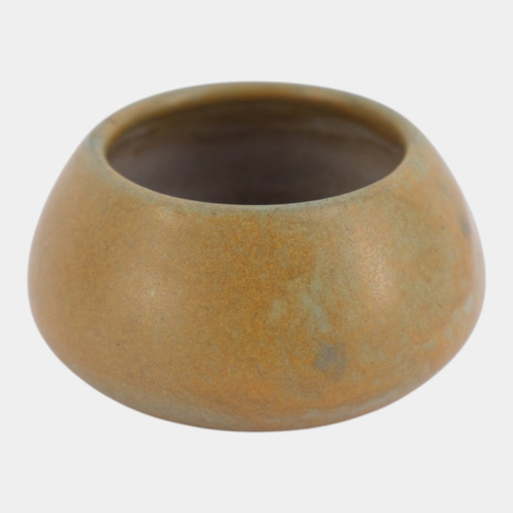 Marblehead Vintage Arts and Crafts Pottery Mottled Orange Tapered Body Vase