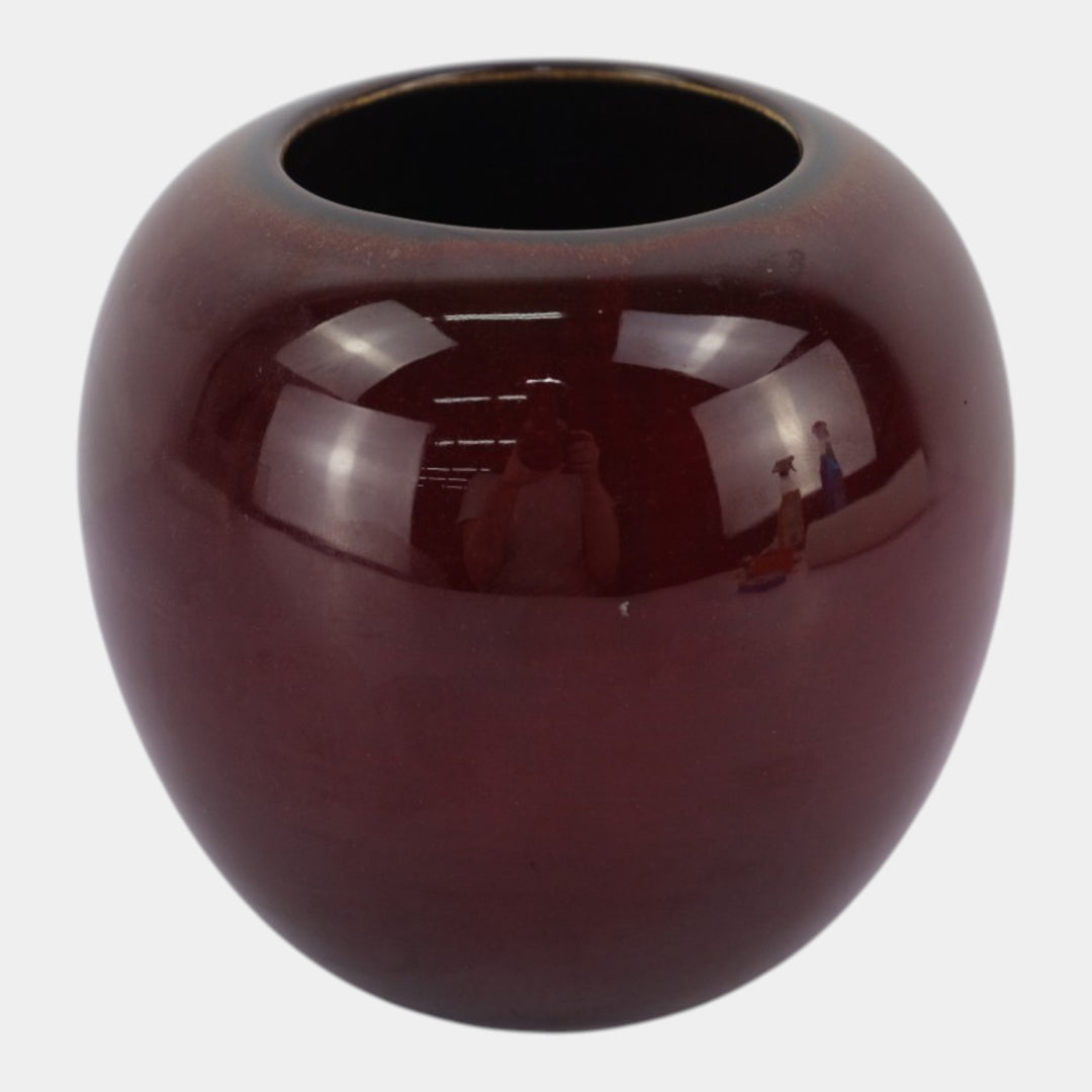 Kenton Hills Mid Century Modern Art Pottery Oxblood Red Glaze Effect Vase 106