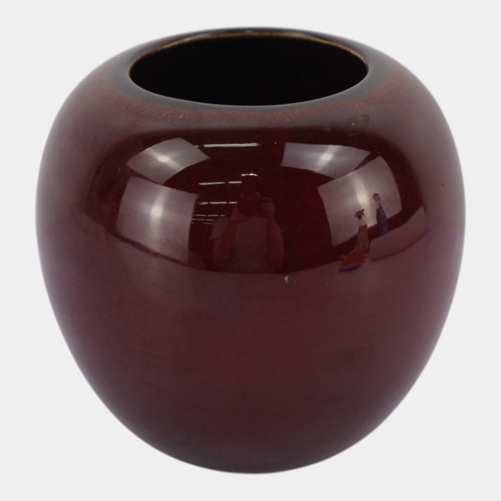 Kenton Hills Mid Century Modern Art Pottery Oxblood Red Glaze Effect Vase 106