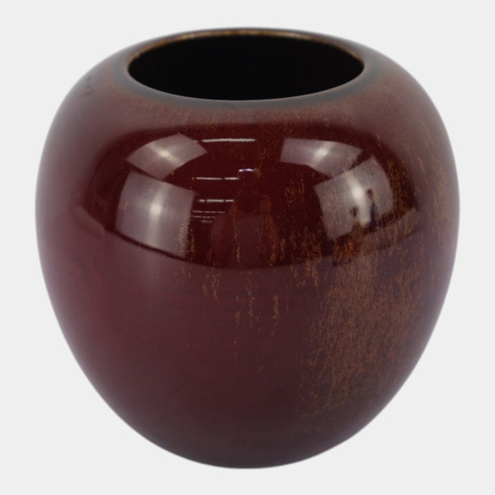 Kenton Hills Mid Century Modern Art Pottery Oxblood Red Glaze Effect Vase 106