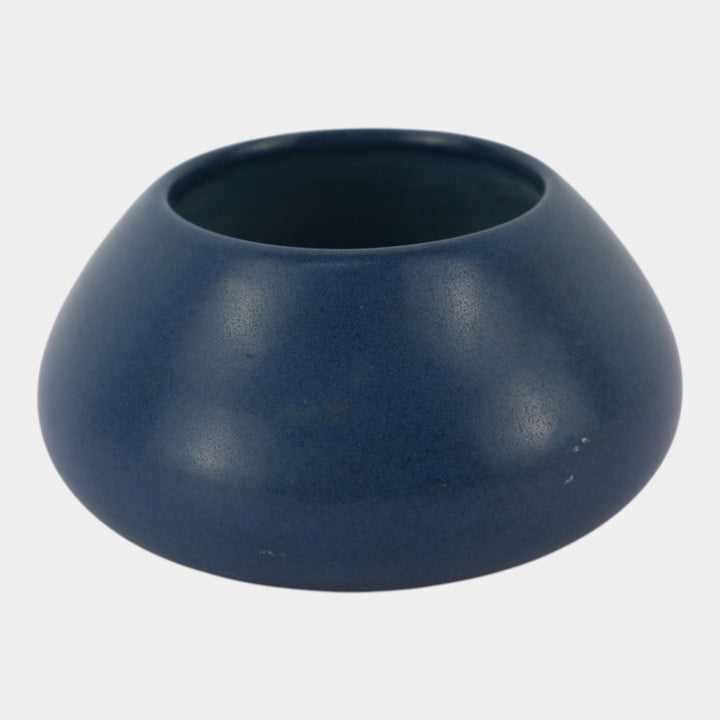Marblehead Vintage Arts and Crafts Pottery Mottled Matte Blue Bowl Shape 9