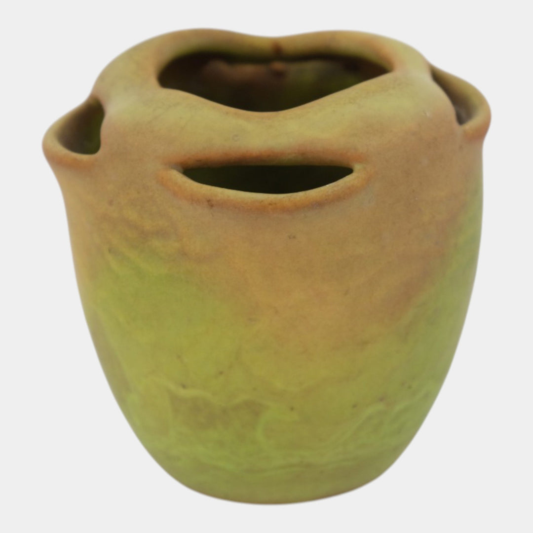 Weller Elberta 1930s Art Deco Pottery Green Brown Strawberry Pot Ceramic Vase