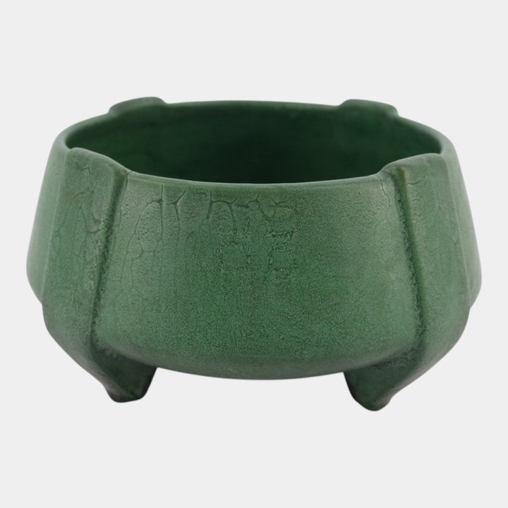 Weller Bedford 1915 Art Pottery Matte Green Buttressed Footed Ceramic Planter