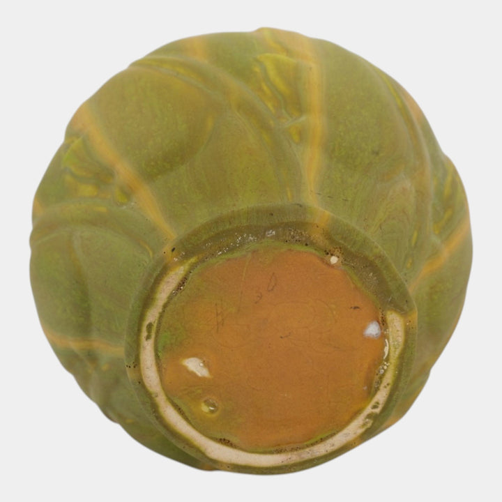 Roseville Early Velmoss 1916 Green Yellow Vintage Pottery Vase 131-8