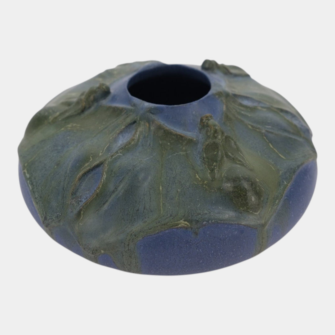Ephraim Faience 2006 Arts and Crafts Pottery Blue Moondance Bat Ceramic Vase 412