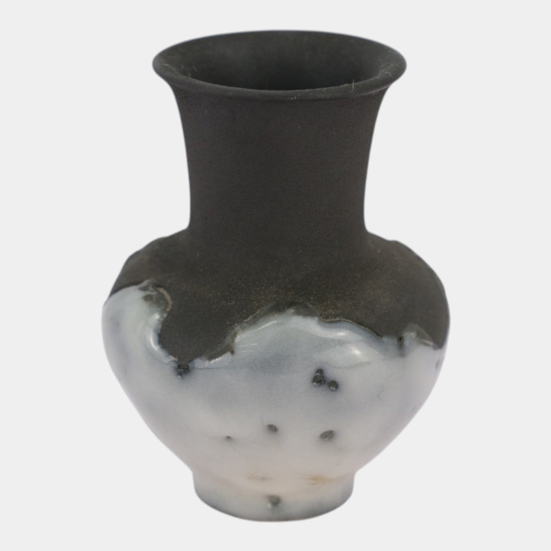 Rookwood Cirrus 1953 Vintage Mid Century Modern Pottery Black Ceramic Vase 6621